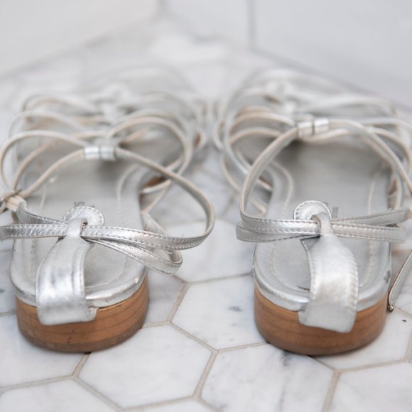 Silver strappy flat sandals sz7 - Picture 3 of 3